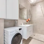 0#2people#wagram#1bedroom#ternes * Paris
