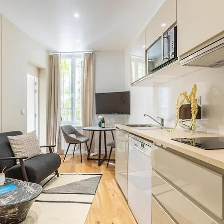 0#2people#wagram#1bedroom#ternes 巴黎