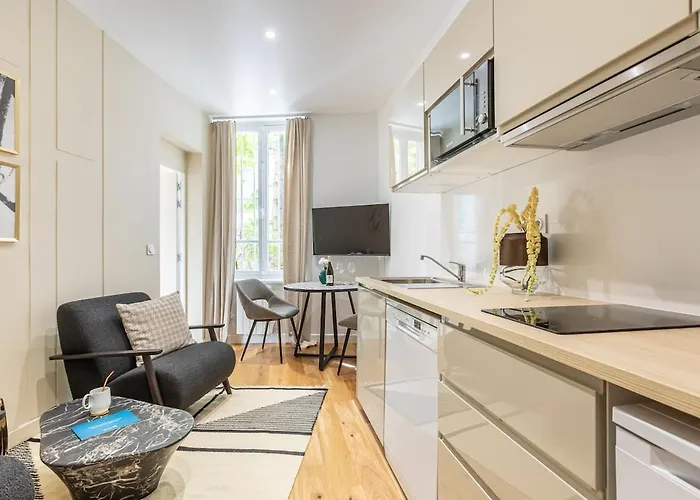 0#2people#wagram#1bedroom#ternes 巴黎